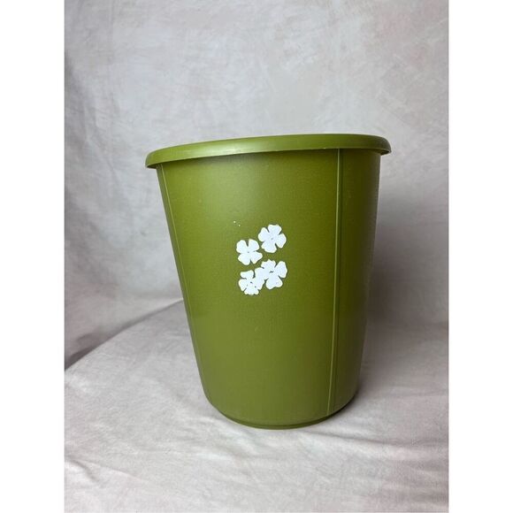 Vintage Rubbermaid Trashcan Waste Bin - Picture 1 of 8
